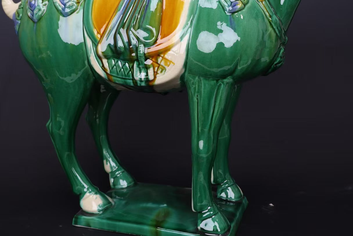 Vibrant Green Tang Sancai Horse Ornaments: A blend of historical charm and artisanal excellence. Hand - crafted with flowing glazes, they're perfect for collectors and a symbol of good fortune.