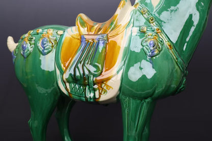 Vibrant Green Tang Sancai Horse Ornaments: A blend of historical charm and artisanal excellence. Hand - crafted with flowing glazes, they're perfect for collectors and a symbol of good fortune.